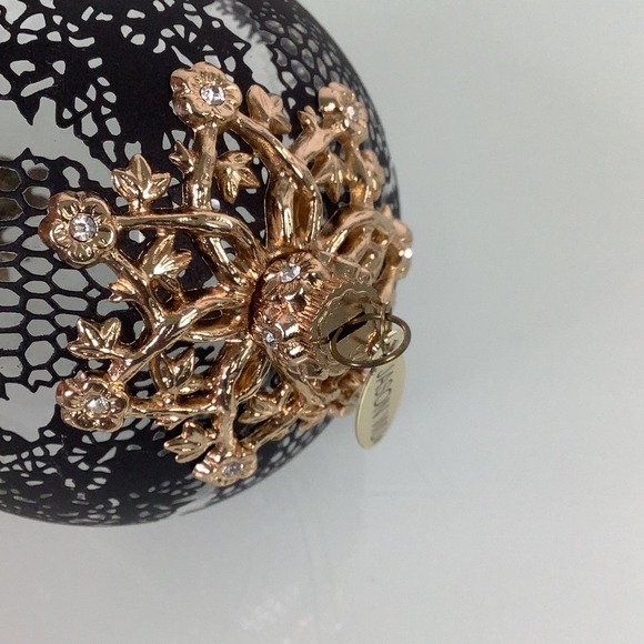 Jason Wu Jing Jang Glass Ornaments Raised lace with crystals EUC - Picture 4 of 9